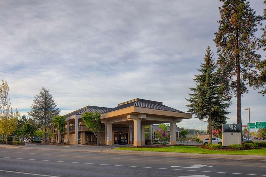Red Lion Inn & Suites Deschutes River - Bend Exterior foto